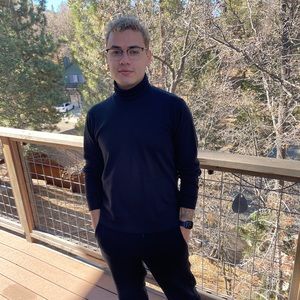 Meet your Posher, Daniel